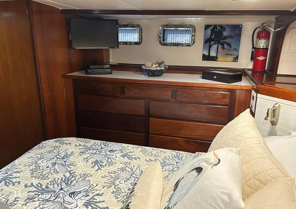 Hatteras 53 Motor Yacht Hard Top image
