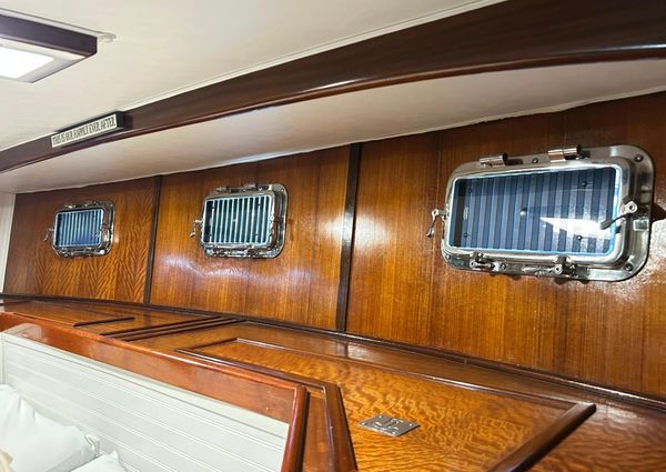 Hatteras 53 Motor Yacht Hard Top image