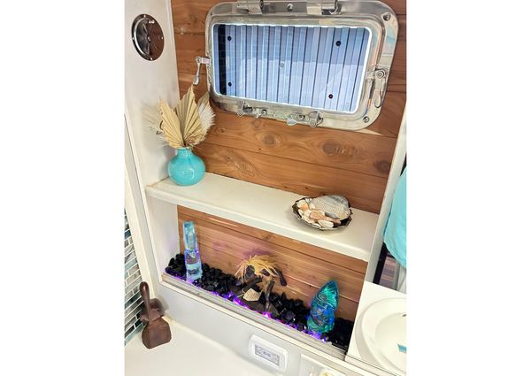 Hatteras 53 Motor Yacht Hard Top image