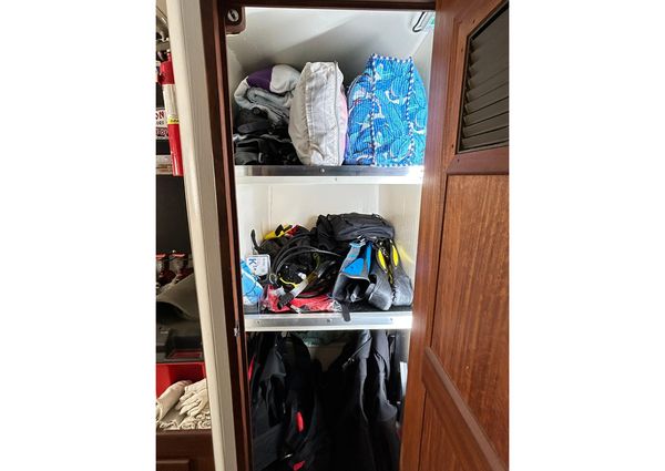 Hatteras 53 Motor Yacht Hard Top image