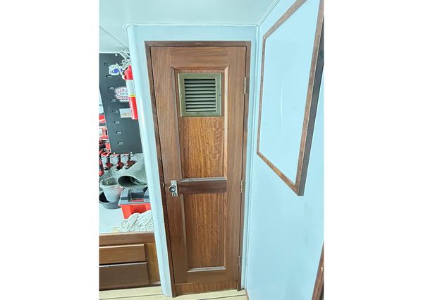 Hatteras 53 Motor Yacht Hard Top image