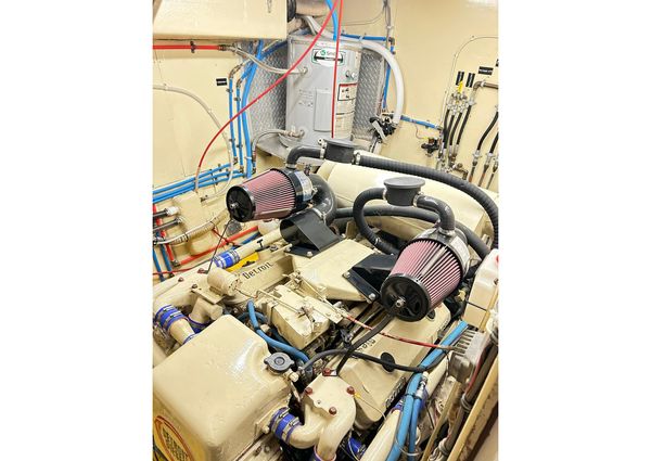 Hatteras 53 Motor Yacht Hard Top image