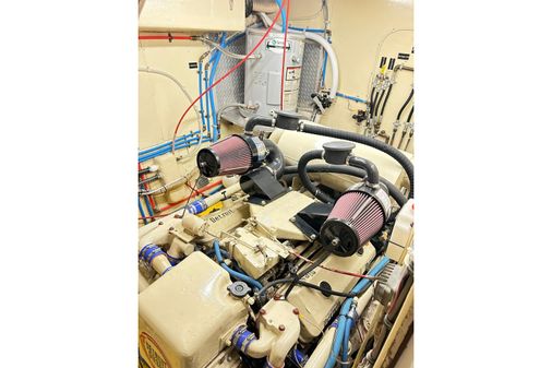 Hatteras 53 Motor Yacht Hard Top image