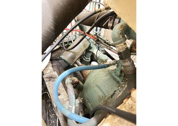 Hatteras 53 Motor Yacht Hard Top image