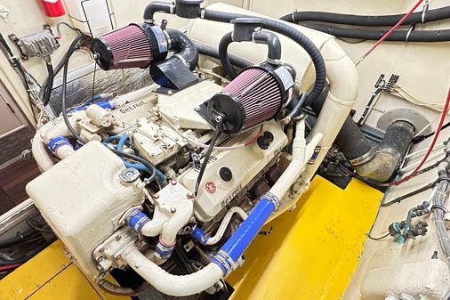 Hatteras 53 Motor Yacht Hard Top image