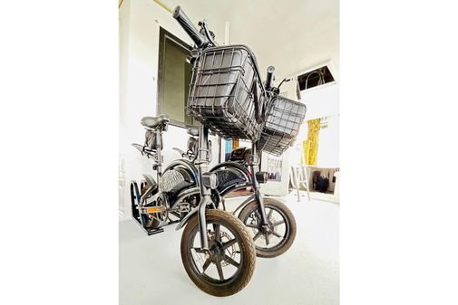 Hatteras 53 Motor Yacht Hard Top image