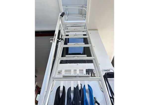 Hatteras 53 Motor Yacht Hard Top image