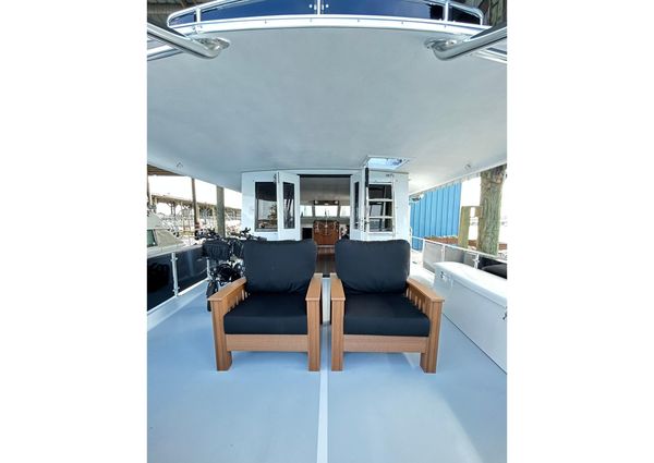 Hatteras 53 Motor Yacht Hard Top image