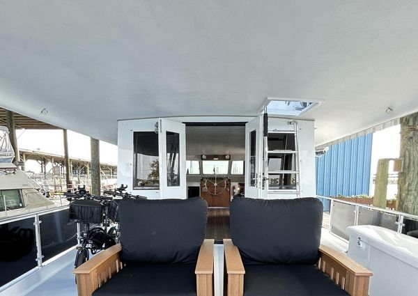 Hatteras 53 Motor Yacht Hard Top image