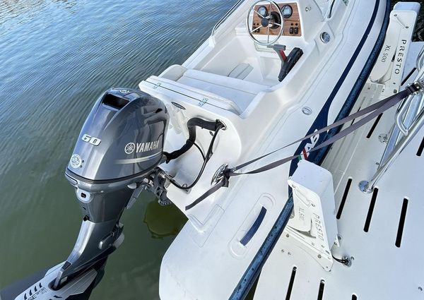 Hatteras 53 Motor Yacht Hard Top image