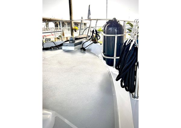 Hatteras 53 Motor Yacht Hard Top image