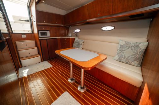 Tiara Yachts 42 EXPRESS image