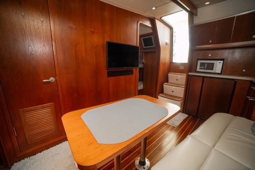 Tiara Yachts 42 EXPRESS image