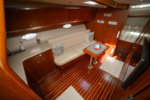 Tiara Yachts 42 EXPRESS image