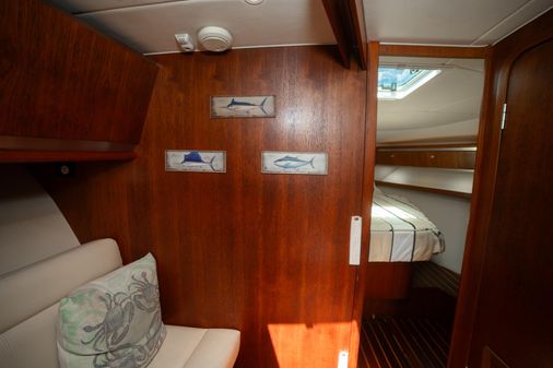 Tiara Yachts 42 EXPRESS image