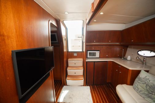 Tiara Yachts 42 EXPRESS image