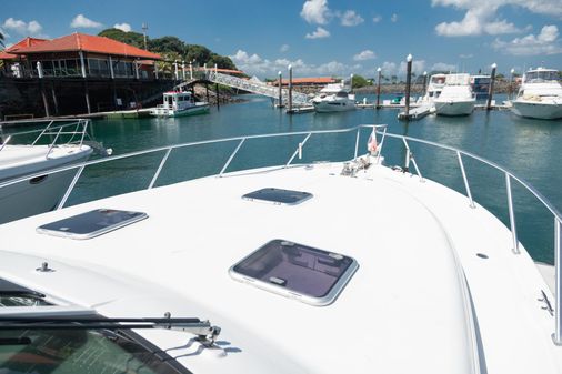 Tiara Yachts 42 EXPRESS image