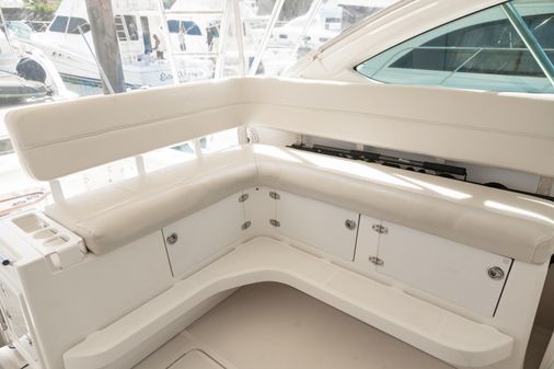 Tiara Yachts 42 EXPRESS image