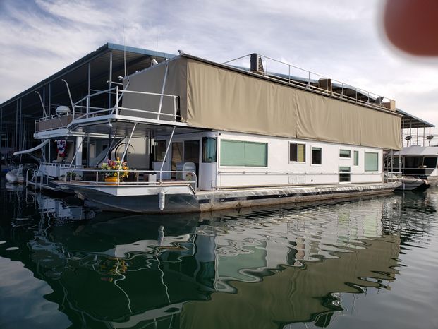 seaside cruiser houseboat