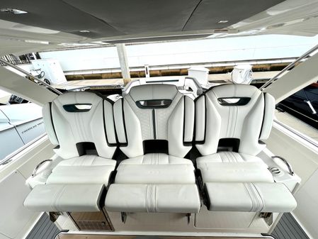 Tiara Yachts 38 LS image