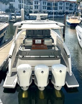 Tiara Yachts 38 LS image