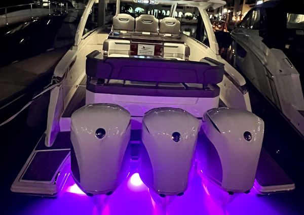 Tiara Yachts 38 LS image