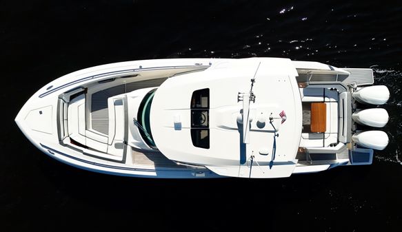 Tiara Yachts 38 LS image