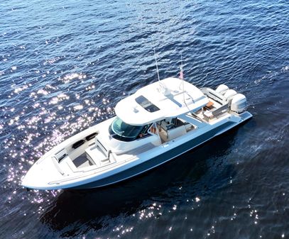 Tiara Yachts 38 LS image