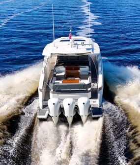 Tiara Yachts 38 LS image