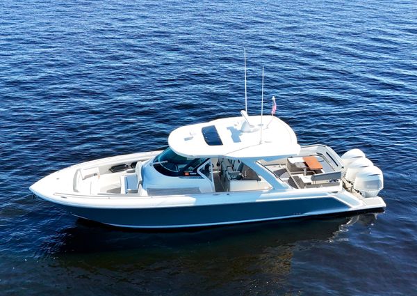 Tiara Yachts 38 LS image