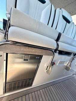 Tiara Yachts 38 LS image