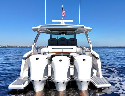 Tiara Yachts 38 LS image