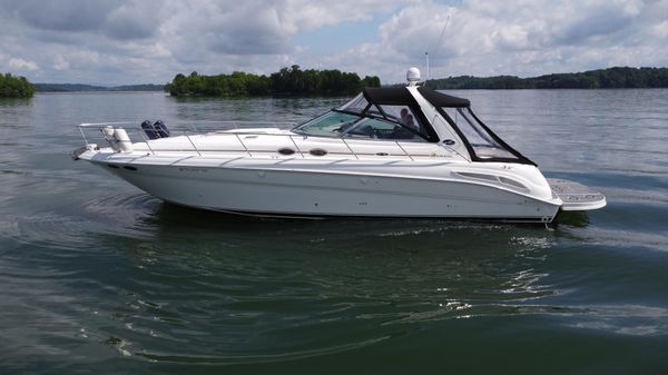 Sea Ray 410 Sundancer image