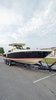 Chris-Craft 30 Catalina image