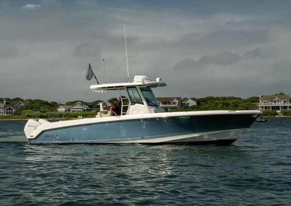 Boston Whaler 330 Outrage image