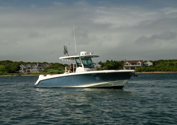 Boston Whaler 330 Outrage image