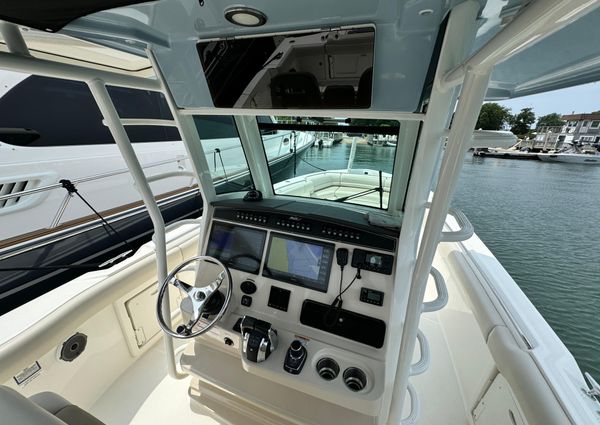 Boston Whaler 330 Outrage image