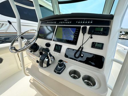 Boston Whaler 330 Outrage image