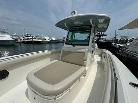 Boston Whaler 330 Outrage image