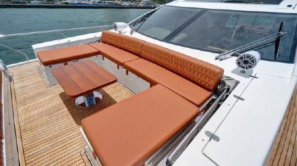 Azimut 77S
