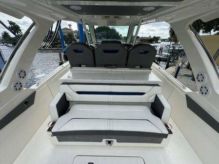 Tiara Yachts 34 LS image