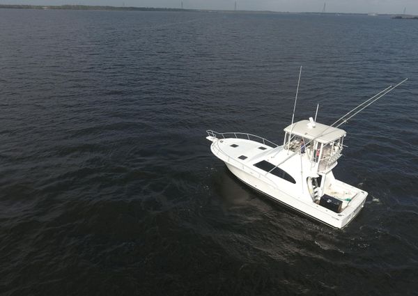 Luhrs 40 Convertible image