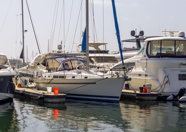 Beneteau Oceanis 44 CC image