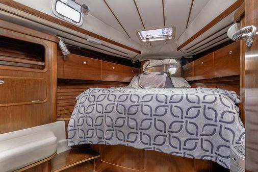 Beneteau Oceanis 44 CC image