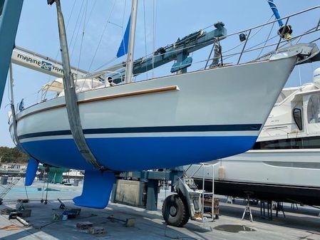 Beneteau Oceanis 44 CC image