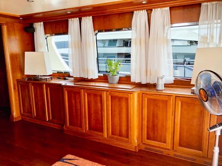 Terranova Yachts T85 image