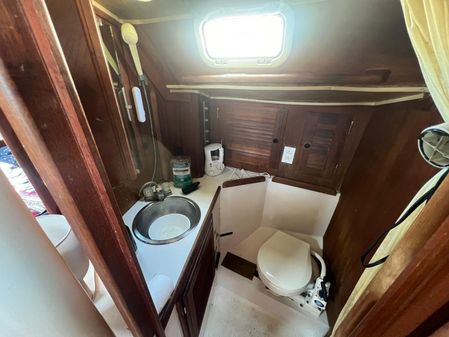 Islander 36 image