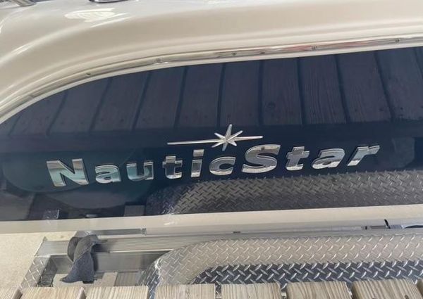 Nauticstar 2102-LEGACY image