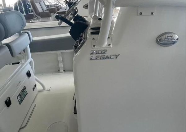 Nauticstar 2102-LEGACY image