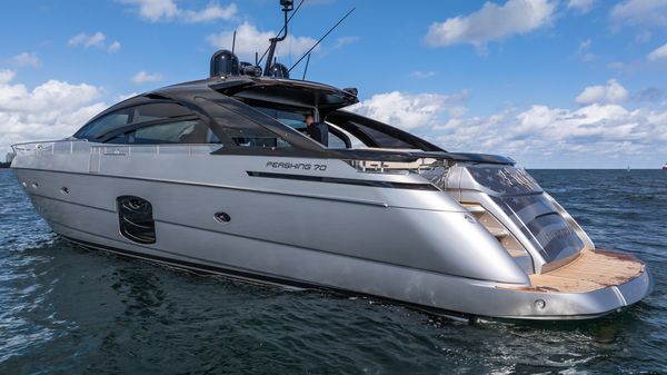 Pershing 70 image